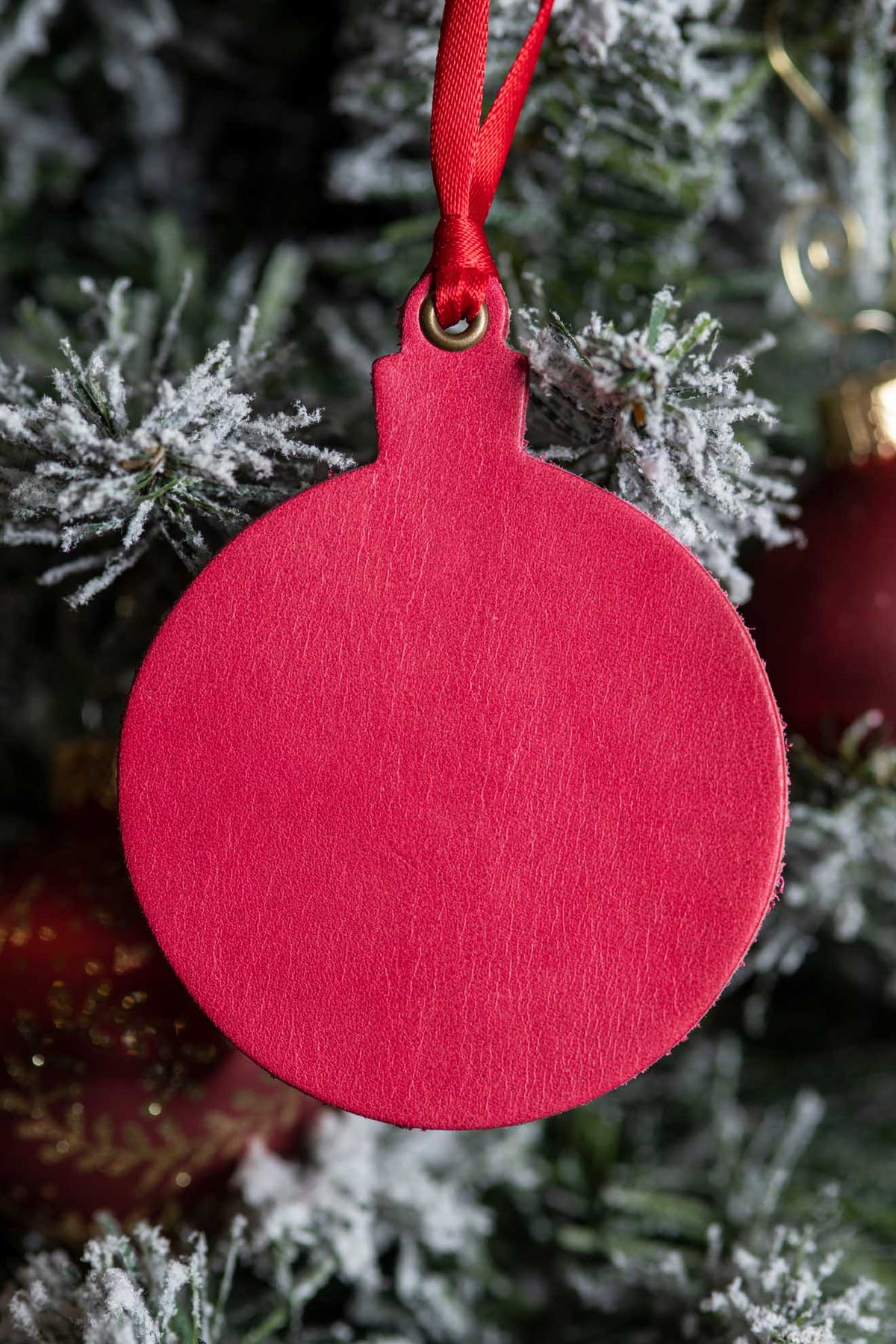 Round Ornament | Leather Ornament