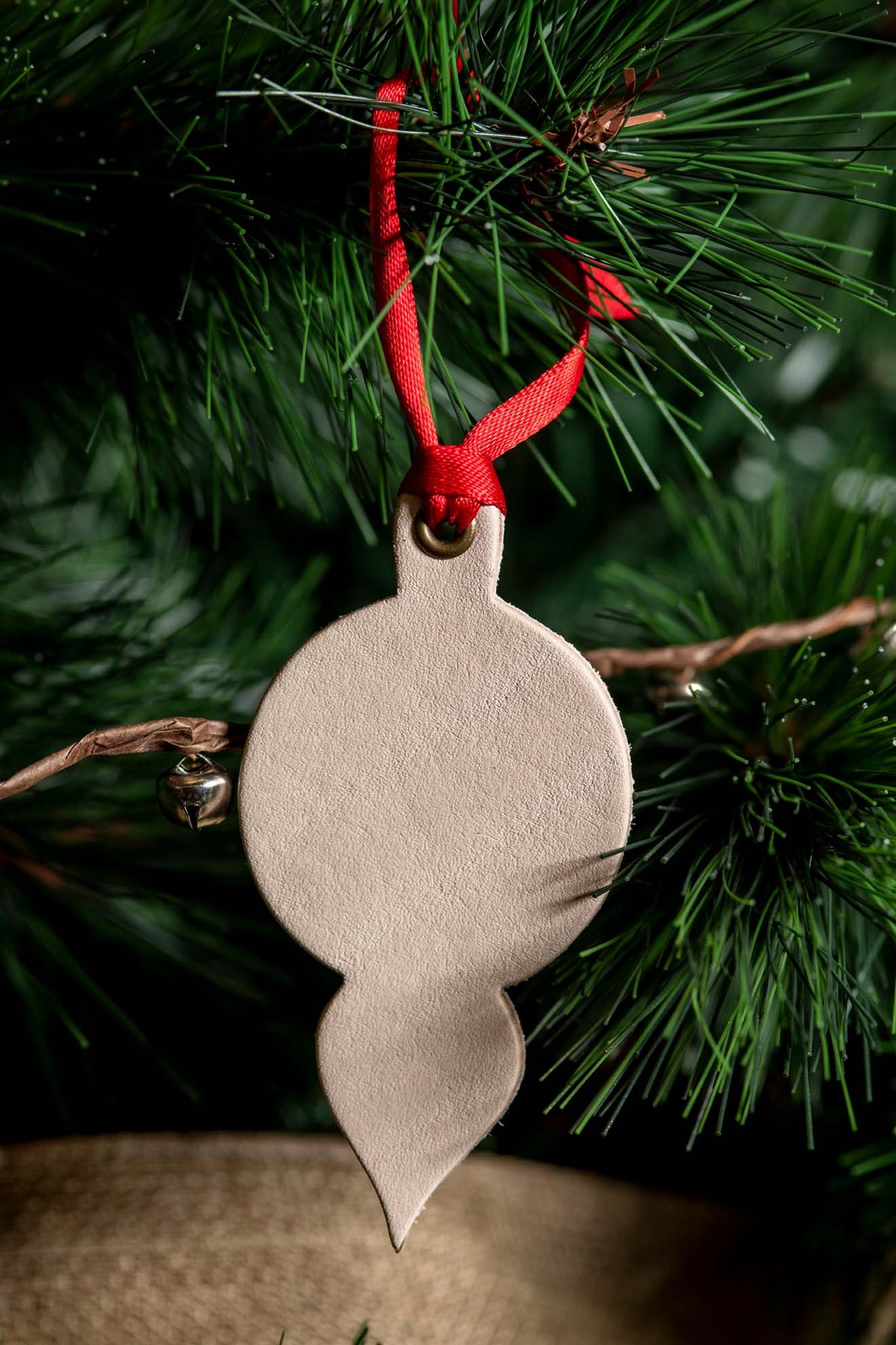 Lamp Shaped Ornament | Leather Ornament