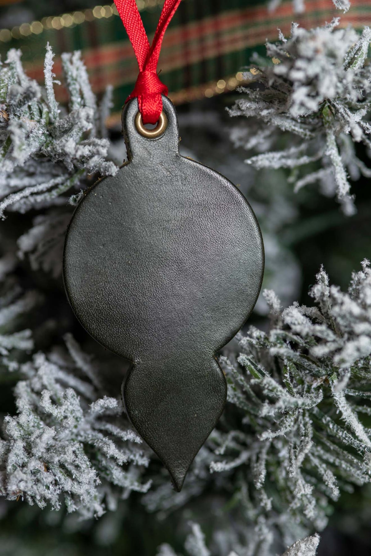 Lamp Shaped Ornament | Leather Ornament