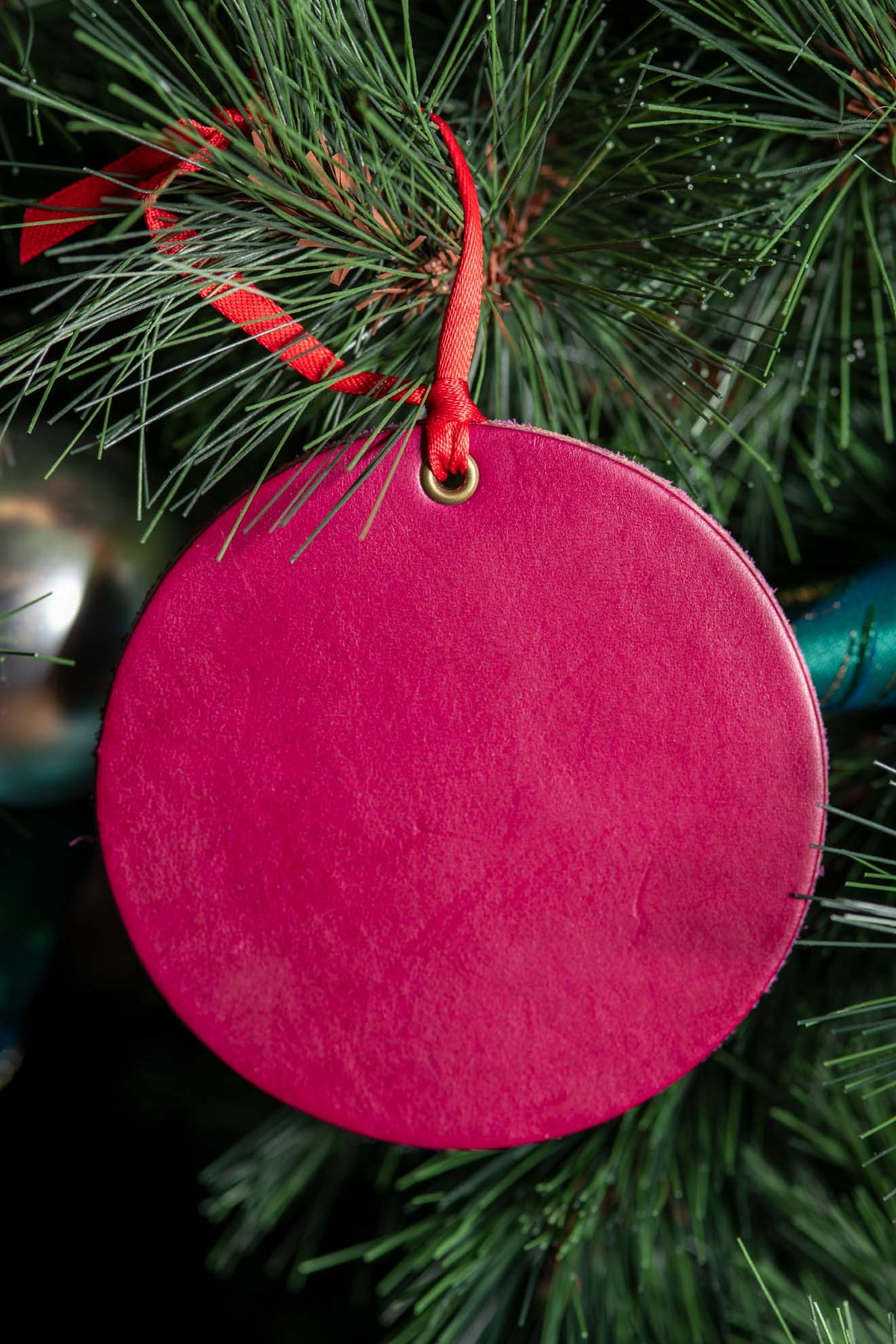 Simple Circle | Leather Ornament