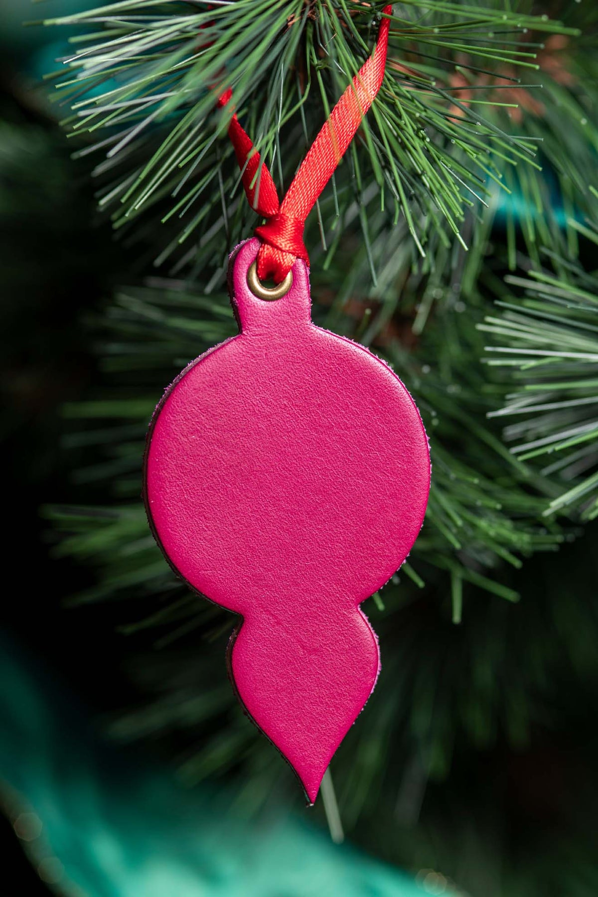 Lamp Shaped Ornament | Leather Ornament