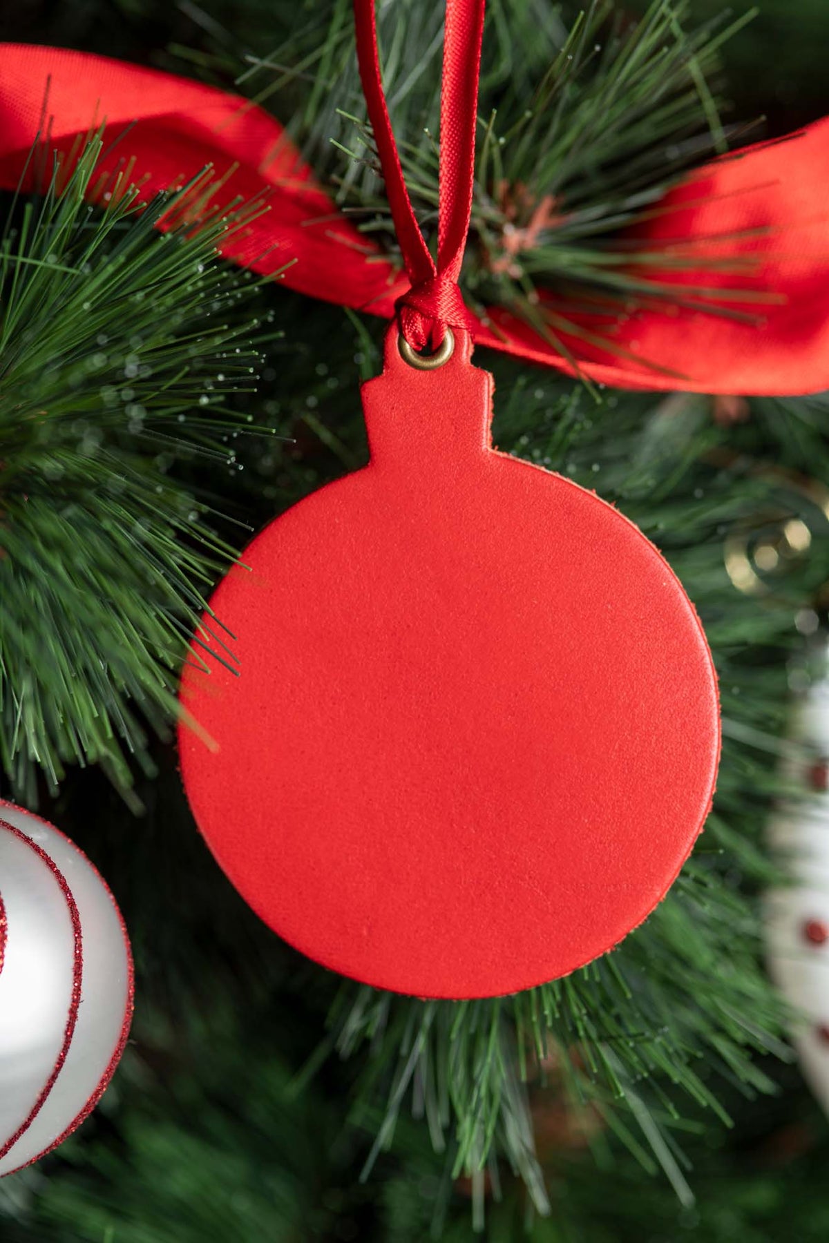 Round Ornament | Leather Ornament