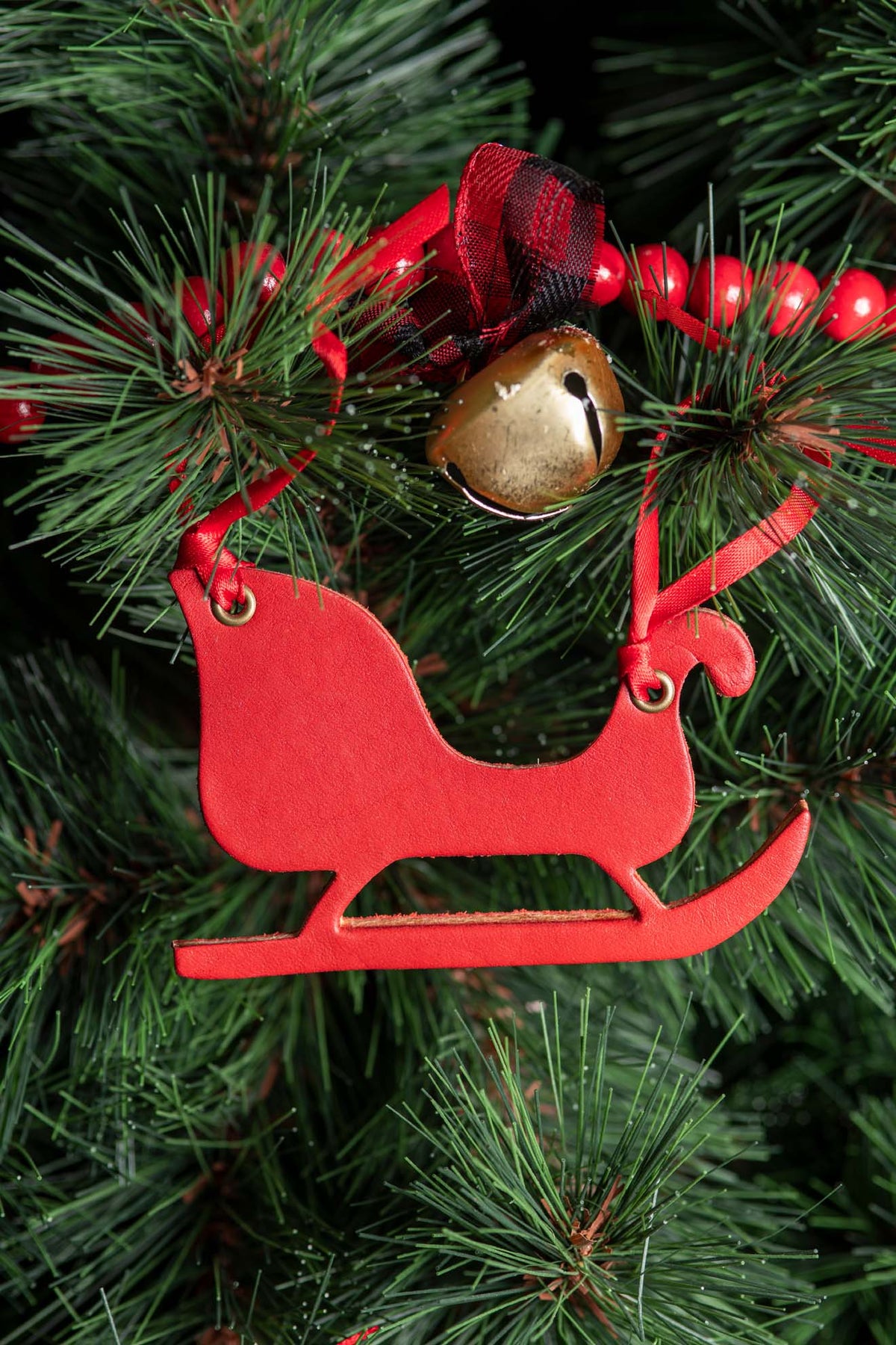 Santa&#39;s Sleigh | Leather Ornament
