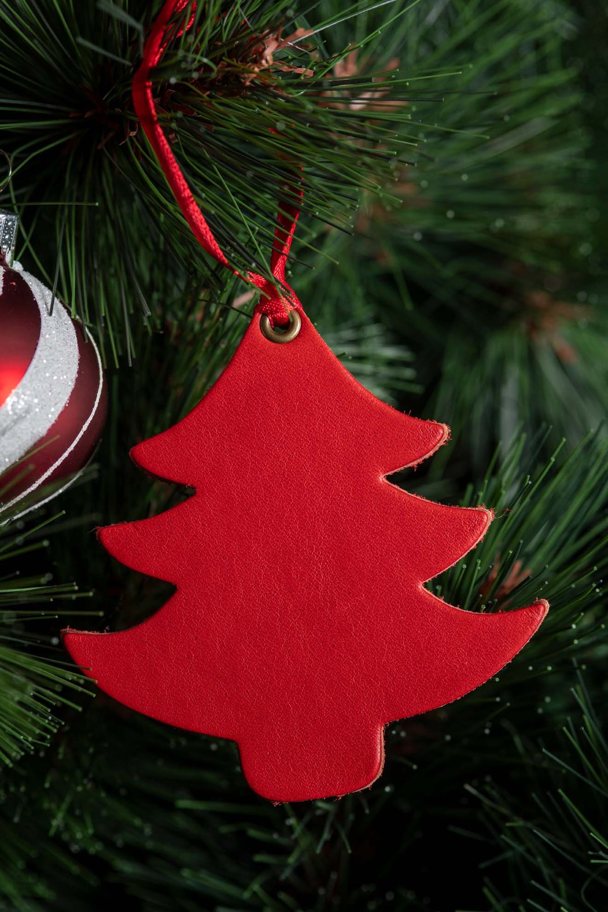 Blue Spruce | Leather Ornament