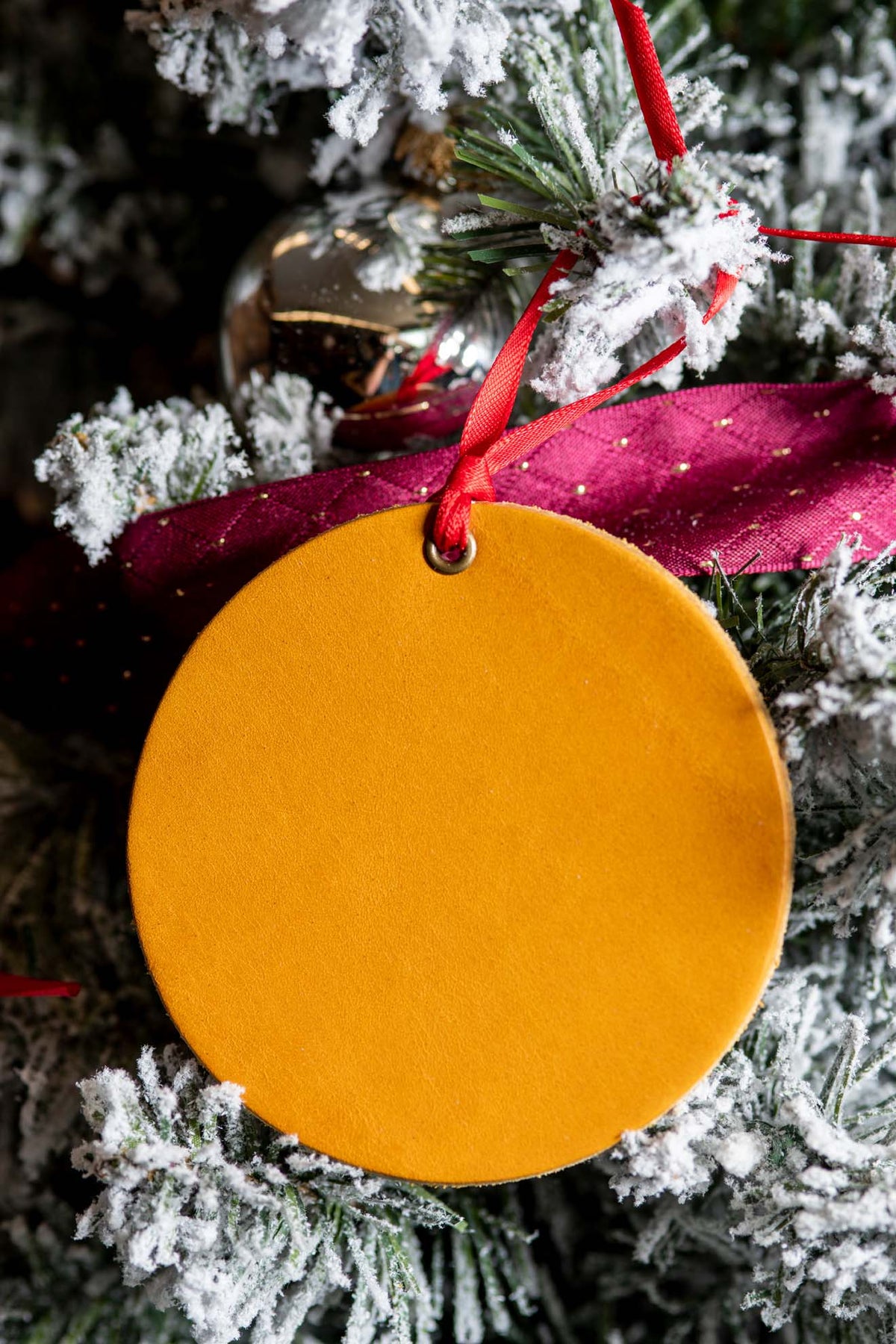 Simple Circle | Leather Ornament