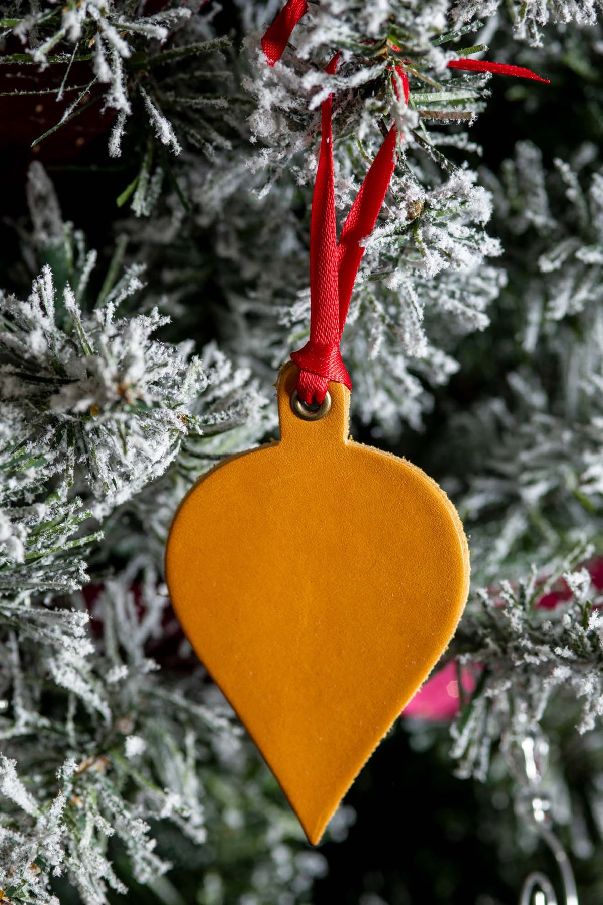 Teardrop Ornament | Leather Ornament